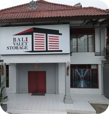 front view of bali valet storage