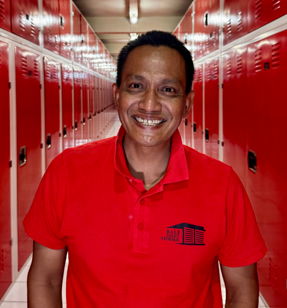 bali valet employee